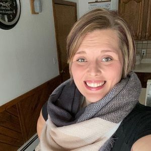 Meet your Posher, Lynn